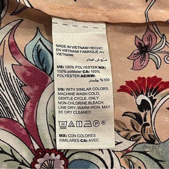 Chicos Long Sleeve Satin Shirt Size2 (12/14) Multicolor Floral Hidden Button Up - Picture 8 of 11